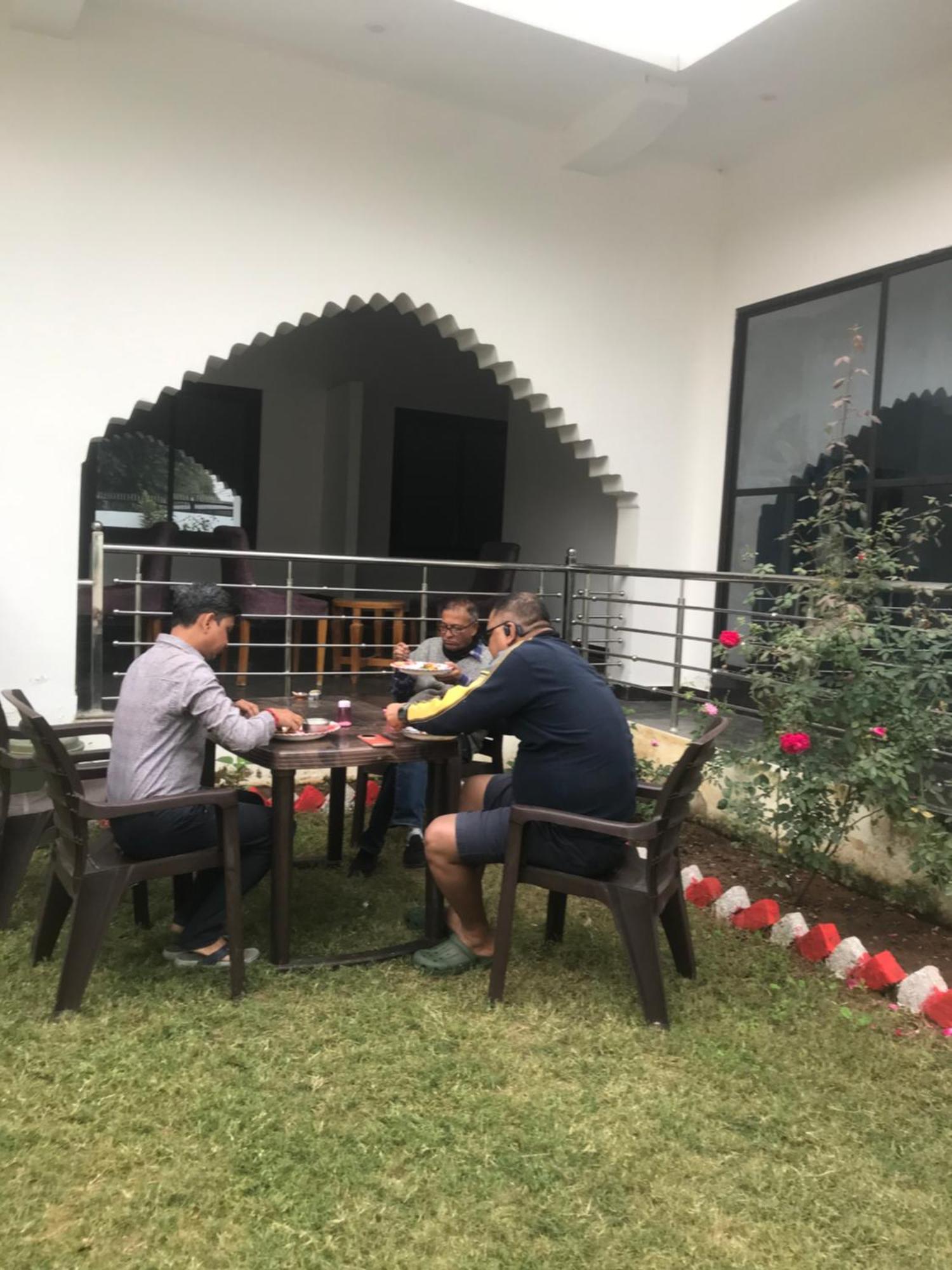 La Calma Homestay Khajurāho Buitenkant foto