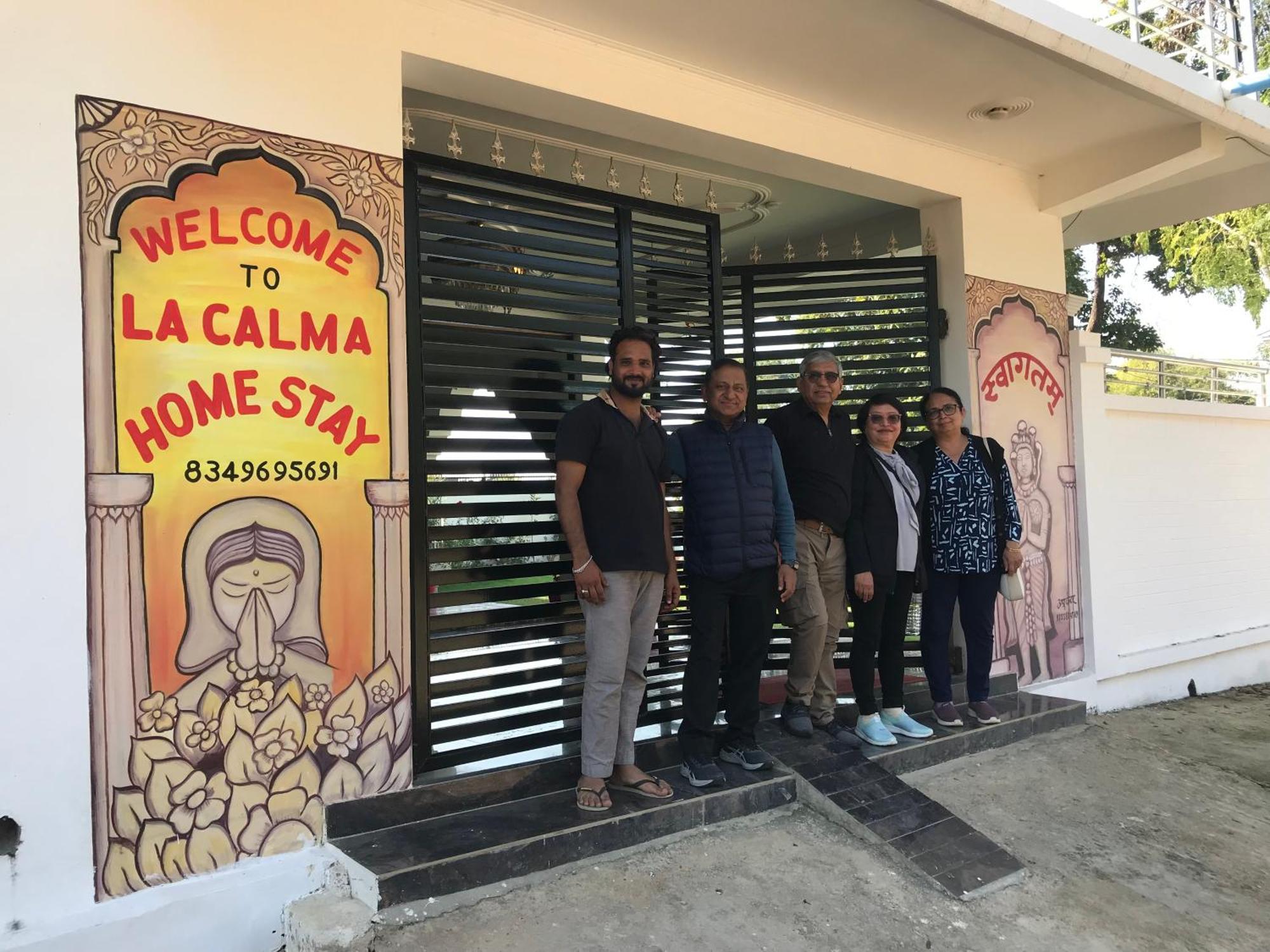 La Calma Homestay Khajurāho Buitenkant foto
